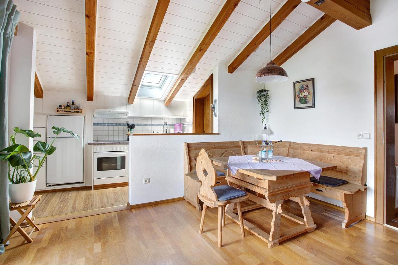 Josys Ferienwohnung Gstadt am Chiemsee Bagian luar foto